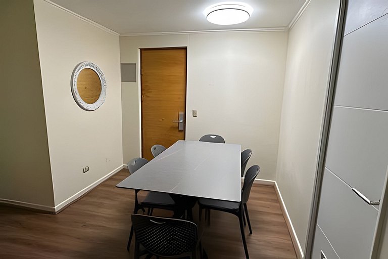 Amplio Depto. 2 dorm. Full equipado centro Stgo.