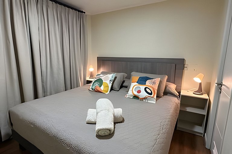 Amplio Depto. 2 dorm. Full equipado centro Stgo.