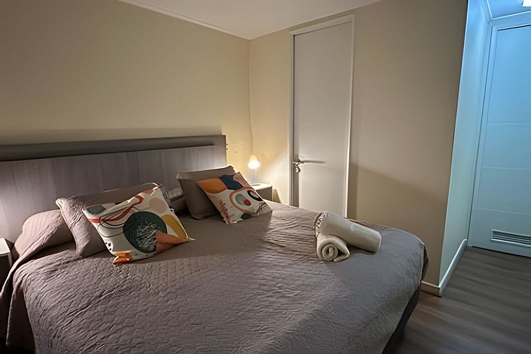 Amplio Depto. 2 dorm. Full equipado centro Stgo.