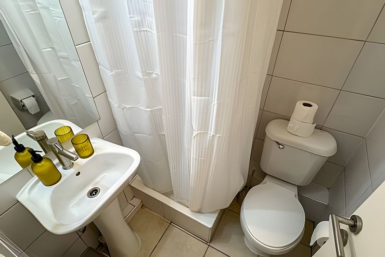 Amplio Depto. 2 dorm. Full equipado centro Stgo.