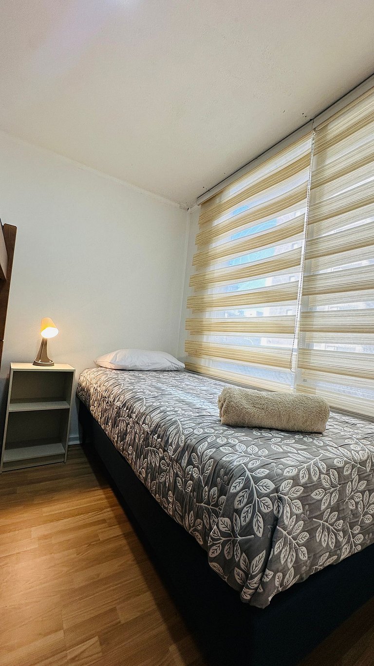 Amplio Depto. 2 dorm. Full equipado centro Stgo.