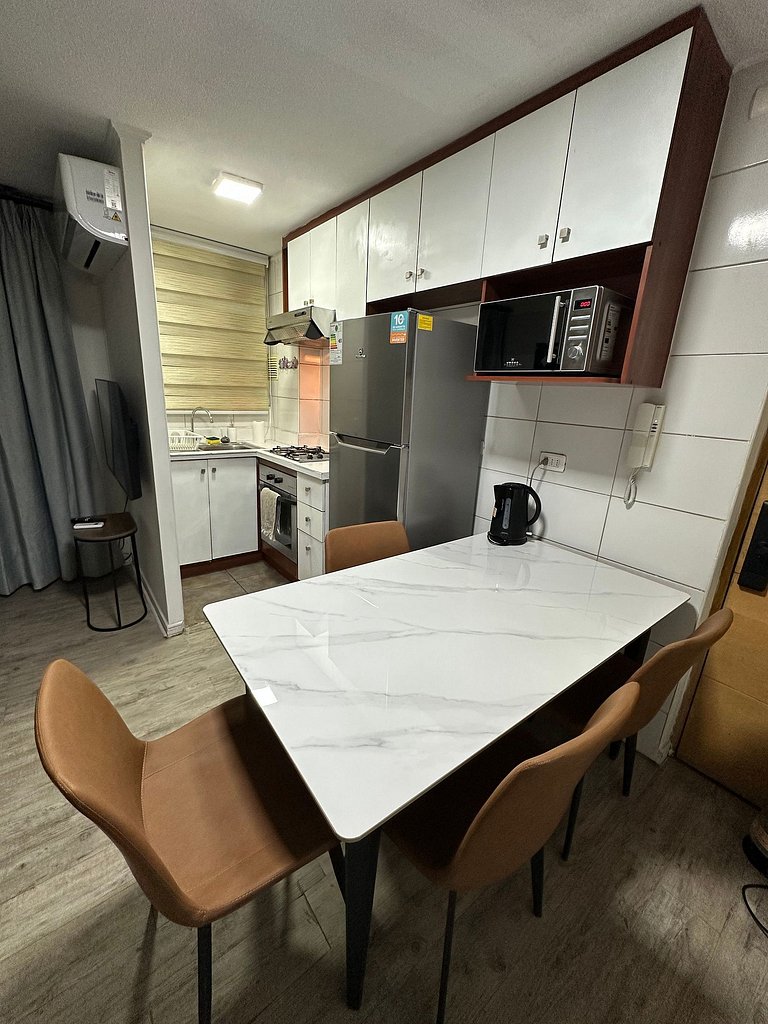 Amplio Depto. 2 dorm. Full equipado centro Stgo.