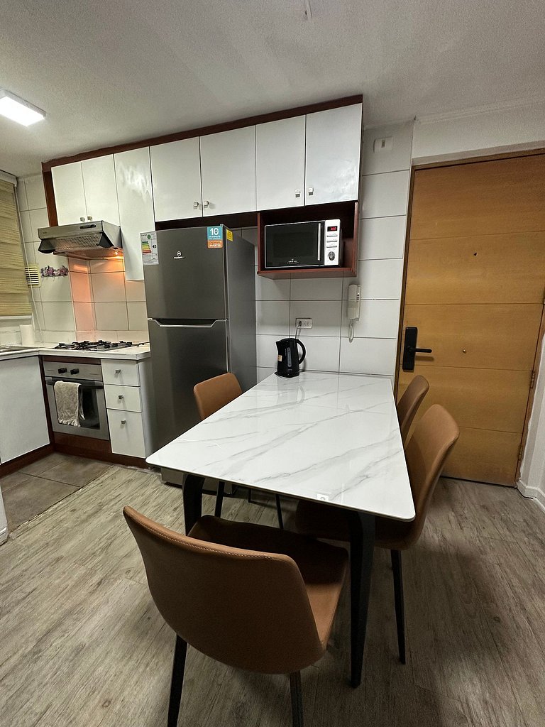 Amplio Depto. 2 dorm. Full equipado centro Stgo.