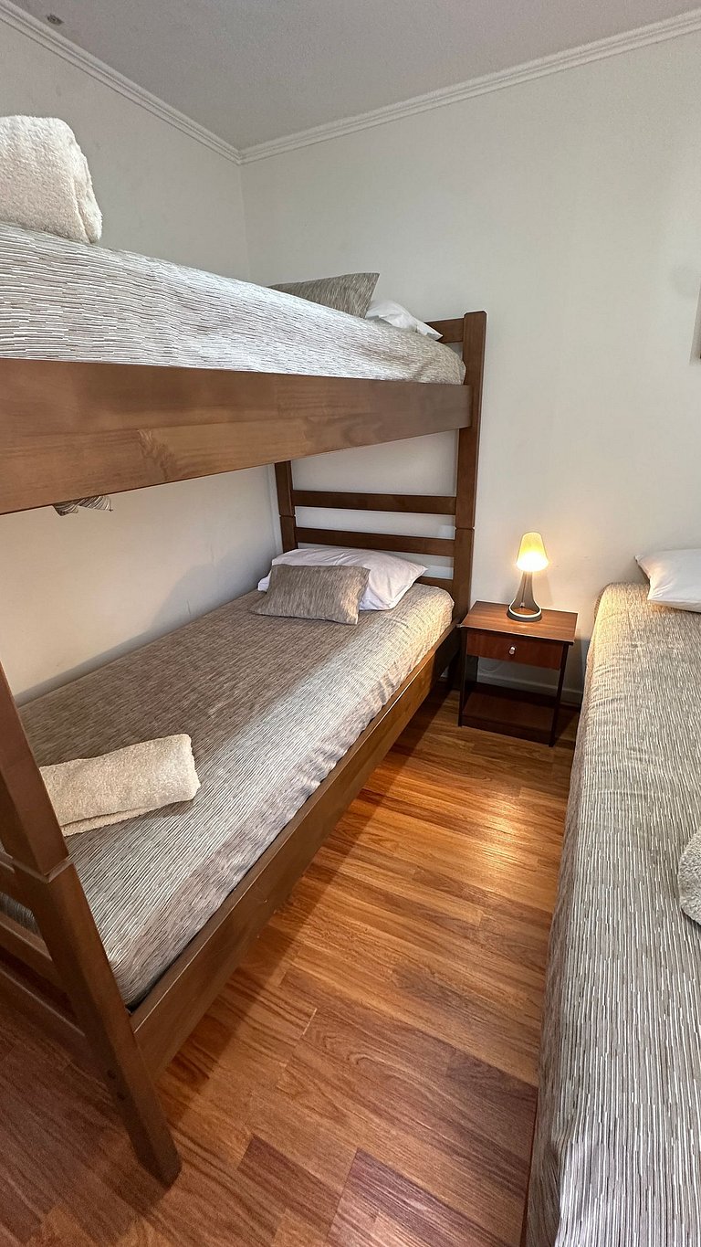 Amplio Depto. 2 dorm. Full equipado centro Stgo.