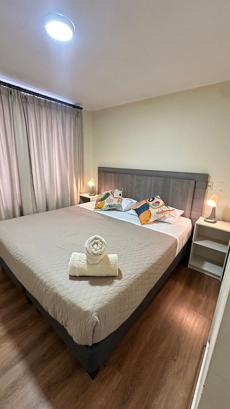Amplio Depto. 2 dorm. Full equipado centro Stgo.