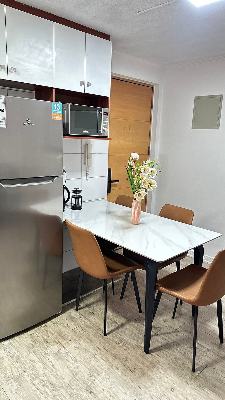 Amplio Depto. 2 dorm. Full equipado centro Stgo.
