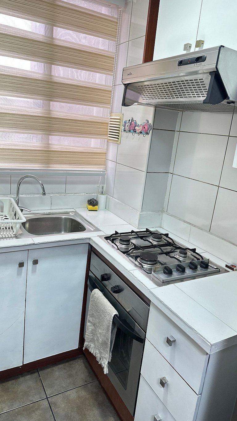 Amplio Depto. 2 dorm. Full equipado centro Stgo.